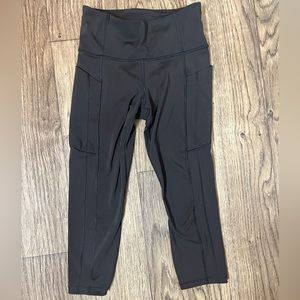 Athleta Black Capris